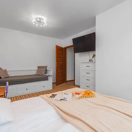 Mierzeja - Przy Marinie, 100 M Od Zalewu Wiślanego, Apartament Kąty Rybackie